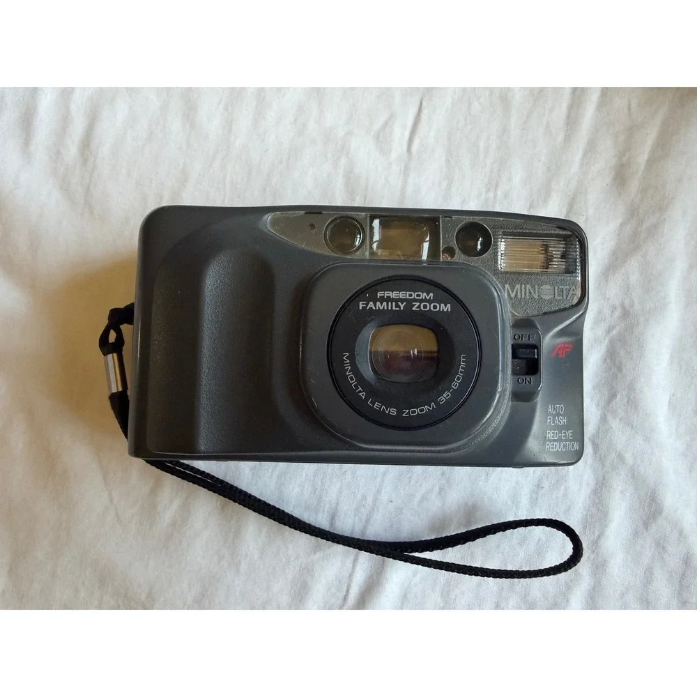 Minolta Freedom Family Zoom 35mm Film Camera 35-60mm untested as-is corrosion